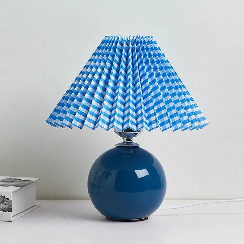 Abajur de Mesa Plissado Estilo Coreano - Elegância e Conforto