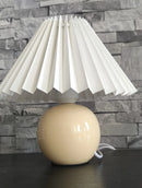 Abajur de Mesa Plissado Estilo Coreano - Elegância e Conforto